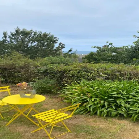 Vue Andalouse Du Capitaine Vila Urville-Nacqueville