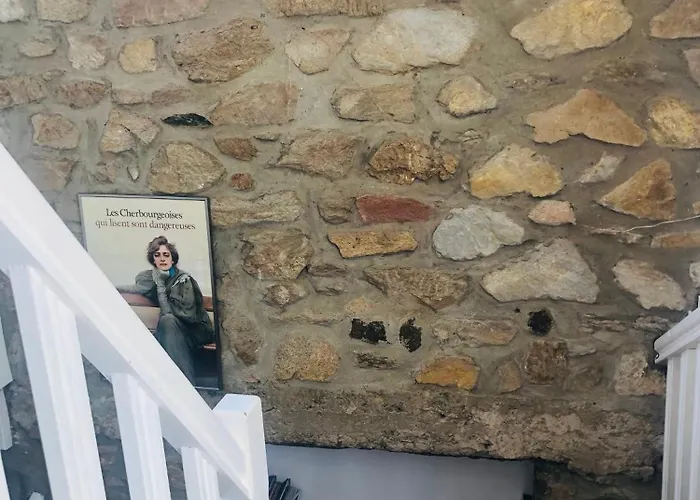 Vue Andalouse Du Capitaine * Urville-Nacqueville